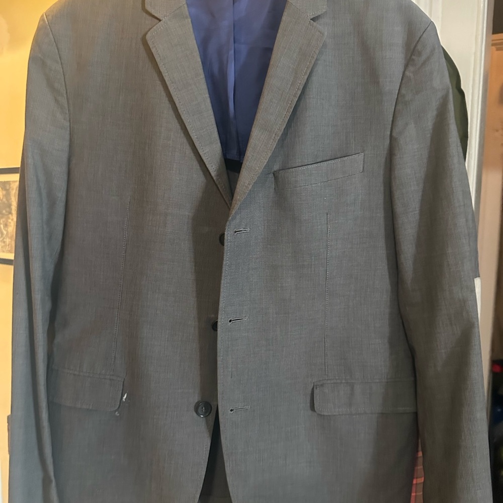 Classic Gray Wool Suit with Notched Lapels